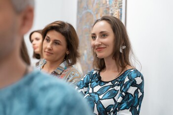 Люся Воронова фотографии с выставки Мозаичность 135